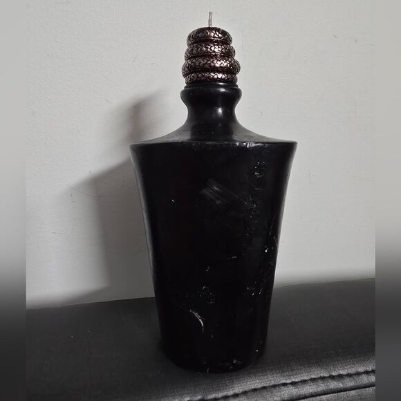 New Halloween Poison Bottle Black Unscented Candle - Picture 2 of 6